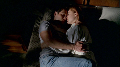 [Scully] Allora crediamo nella stessa cosa. [Mulder] Si pu ancora sperare.